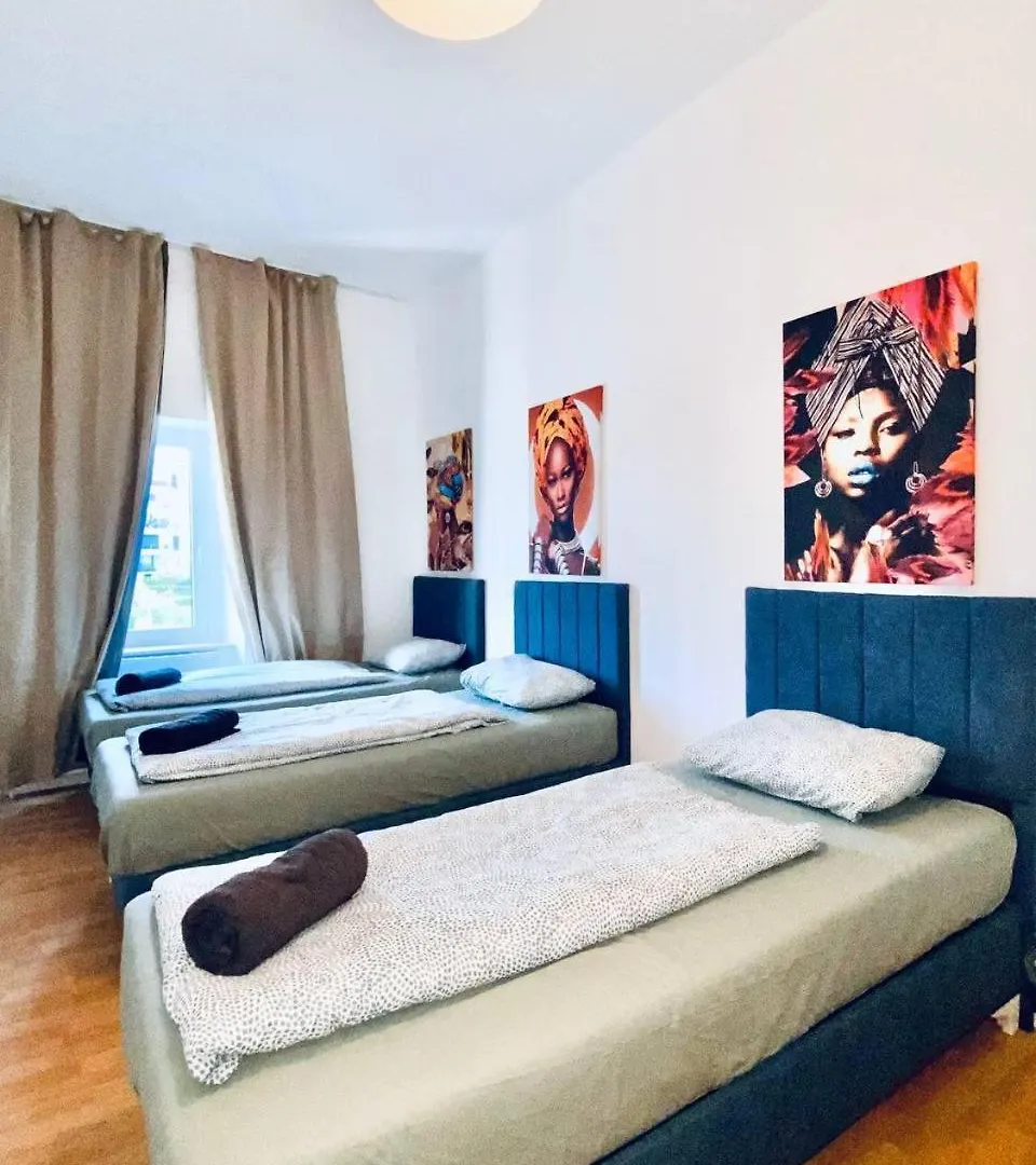 Spacious 4-Bedroom Shared Apartment For Big Groups Vienna