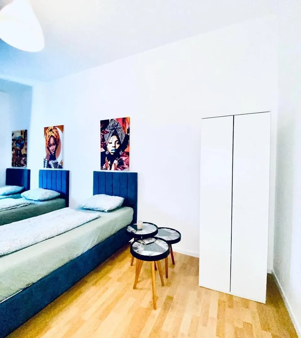 Spacious 4-Bedroom Shared Apartment For Big Groups Vienna