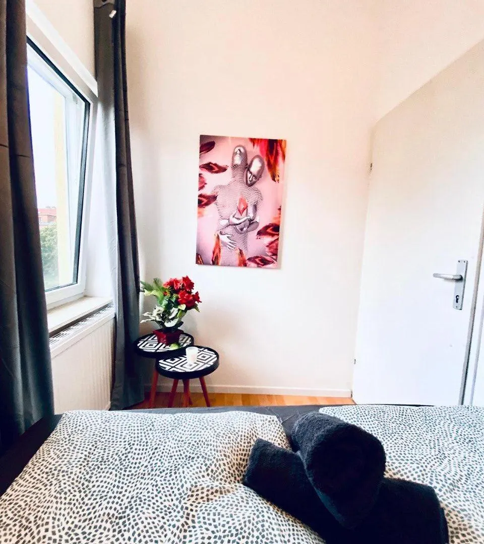 Spacious 4-Bedroom Shared Apartment For Big Groups Vienna 0*,