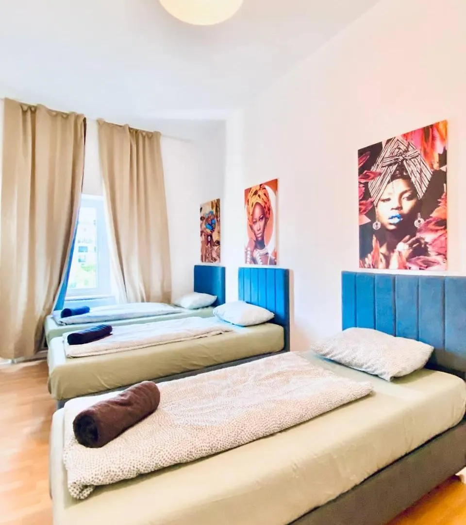 Spacious 4-Bedroom Shared Apartment For Big Groups Vienna