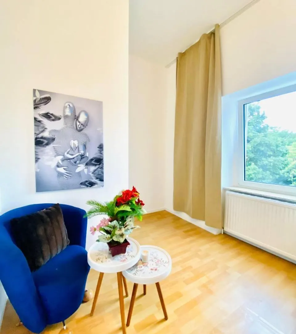 Spacious 4-Bedroom Shared Apartment For Big Groups Vienna