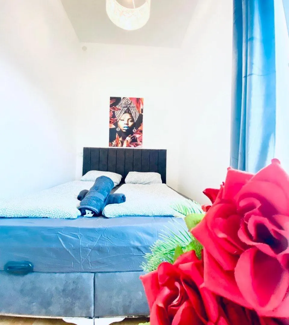 Spacious 4-Bedroom Shared Apartment For Big Groups Vienna