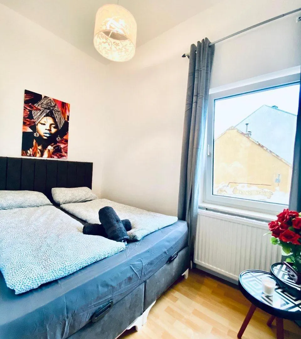 Spacious 4-Bedroom Shared Apartment For Big Groups Vienna